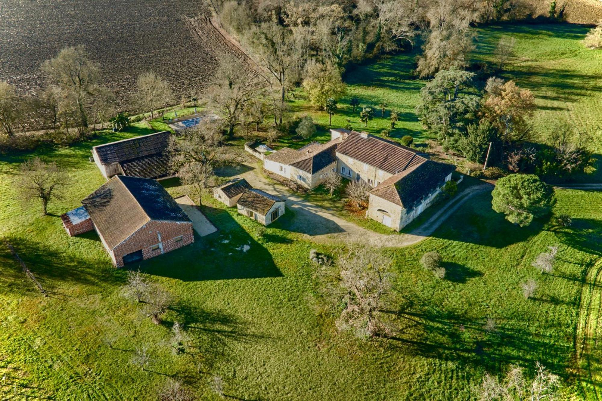 Chambres D'Hotes De Charme Avec Piscine - Le Clos Boissiere Valence-sur-Baise Exterior photo